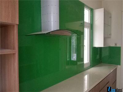 KÍNH MÀU DÁN BẾP AN TOÀN
